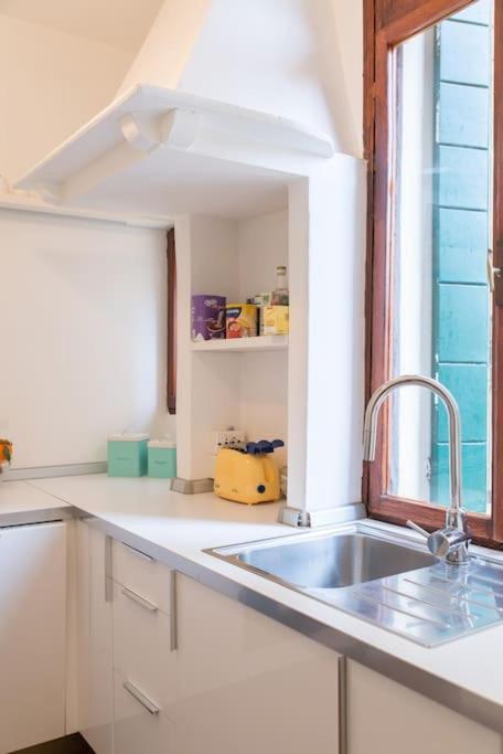 Stunning Apartment In The Heart Of 베니스 외부 사진